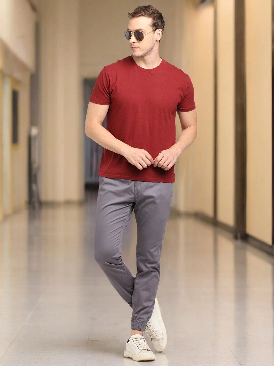 Indian Terrain Men's Comfort Fit Solid Grey Trousers